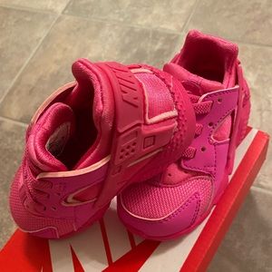 Pink Nike huarache